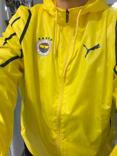 FENERBAHÇE ORJİNAL PUMA ANTREMAN ÜST MONT/YAĞMURLUK
