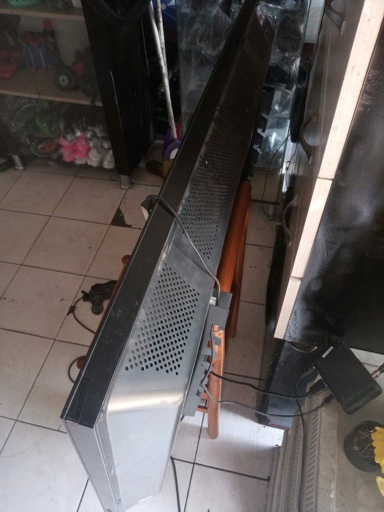 Samsung 106 ekran sorunsuz LCD TV - 5