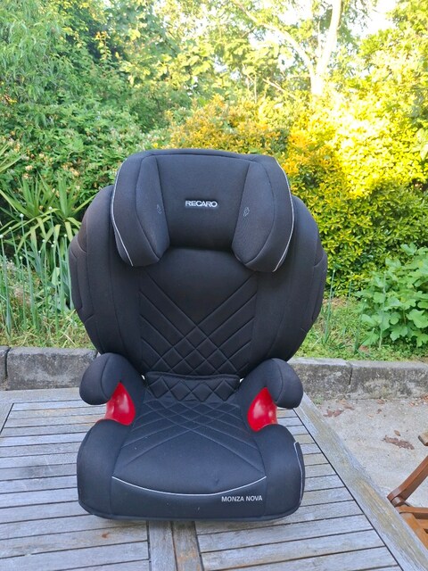 Recaro Monza Nova 2 Seatfix Çocuk Oto Koltuğu (15-36 kg) - Temiz Durum