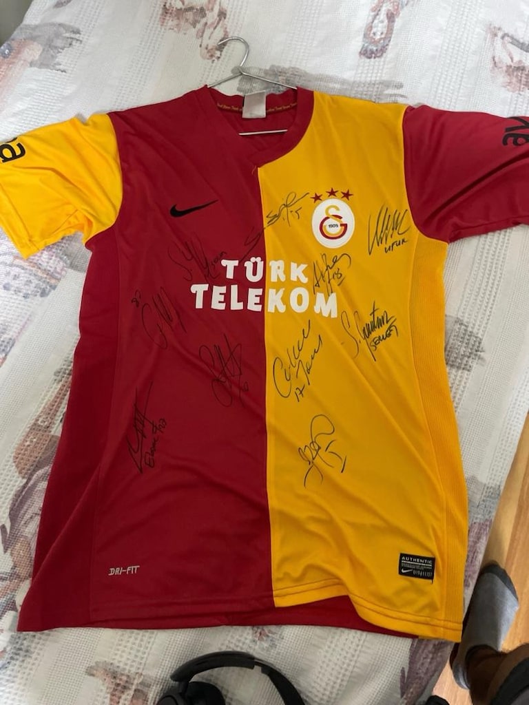 Galatasaray 2012-13 Orijinal Nike İmzalı BARON Forması – Koleksiyonluk - 2