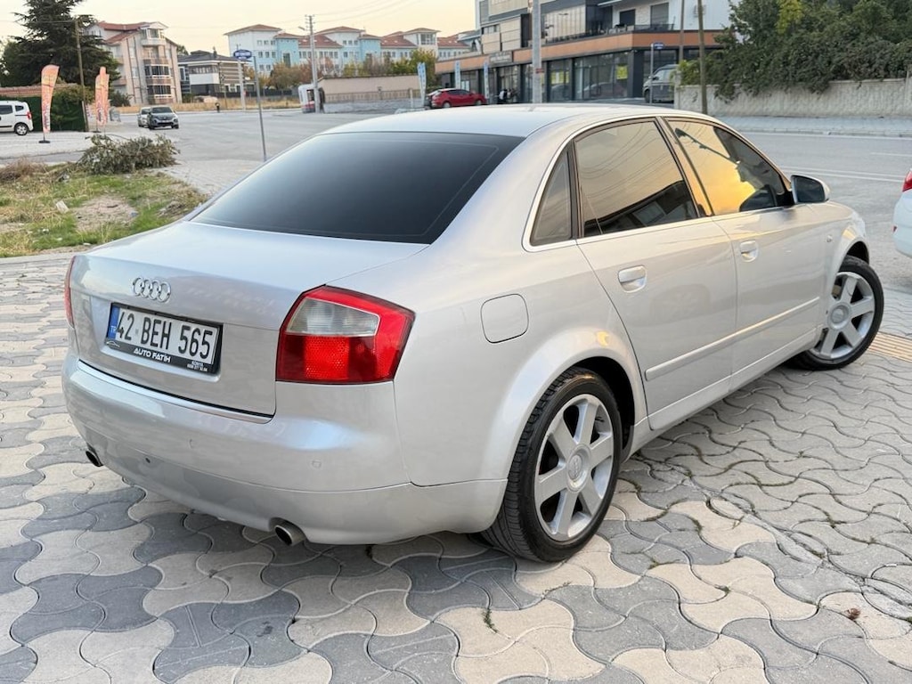 AUDİ A4 1.8T - 4