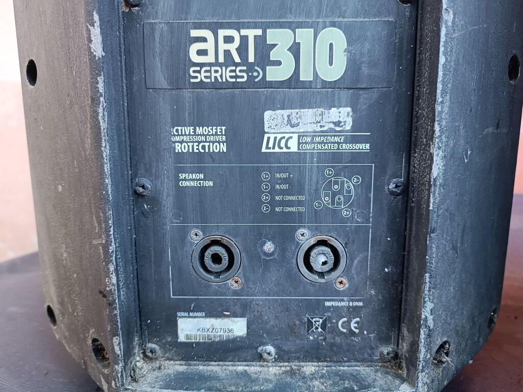 RCF MK4 10 inç 400W RMS 2 Yollu Aktif Sahne Monitörü (ART 310-A) - 13