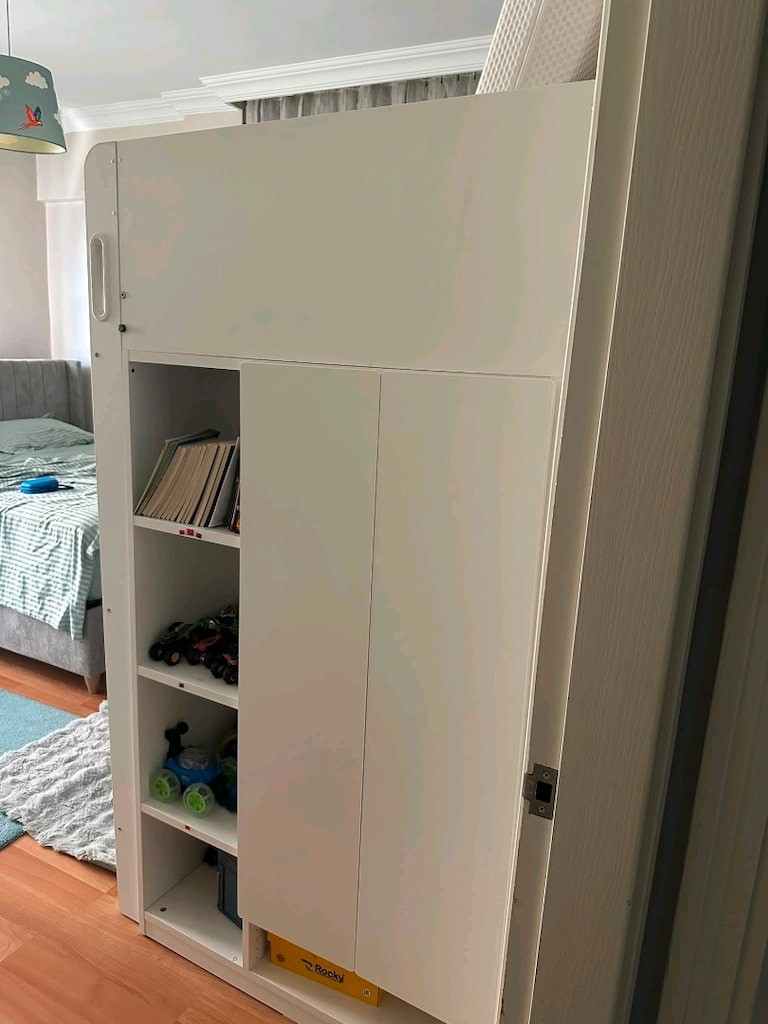Ikea smastad gardolapli yatak - 3