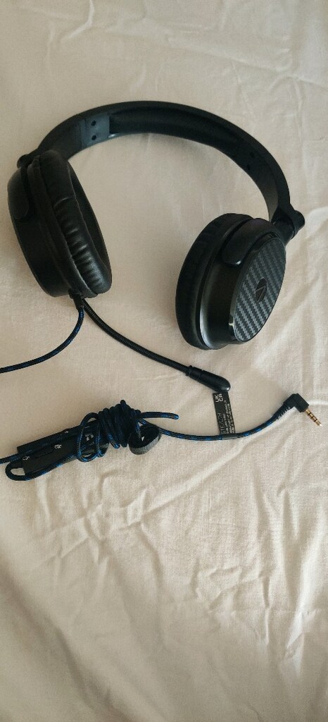 Stealth C6-100 Blue & Black Wired Stereo Gaming Headset. - 2