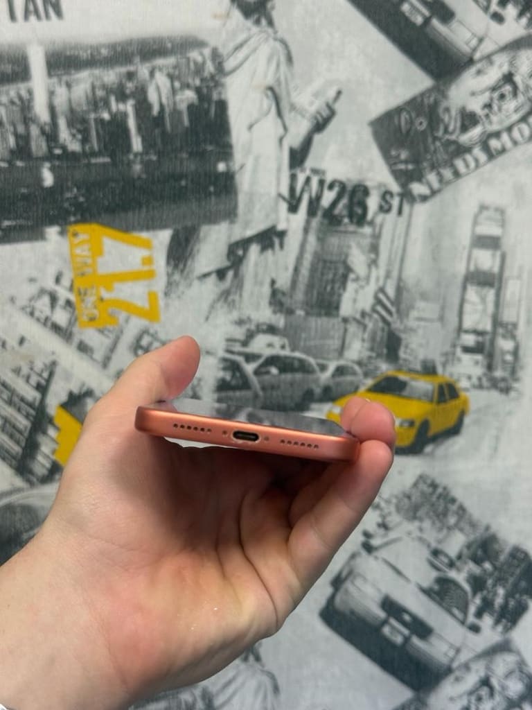 İPhone 17 Pro Max - 4