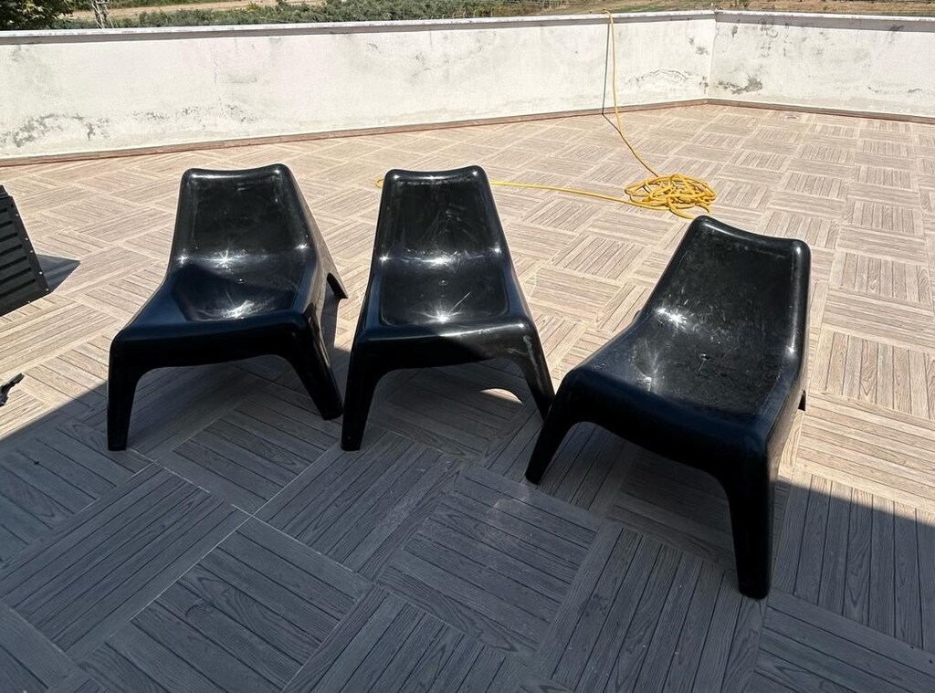 3 tane bahçe sandalyesi - 2
