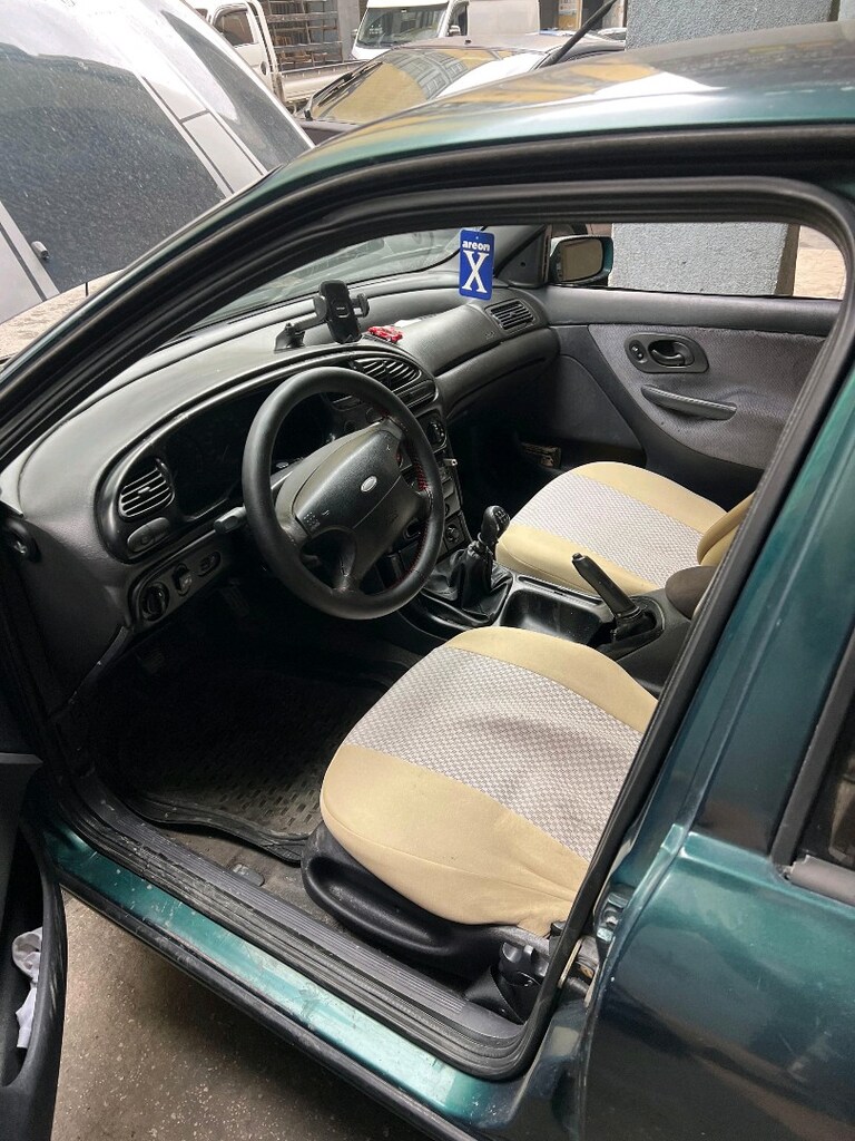 Ford mondeo 1998 model LPG li 2000 motor - 12