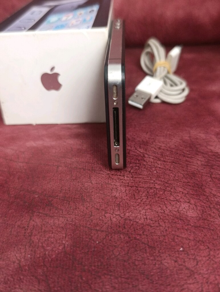 iPhone 4 - 4
