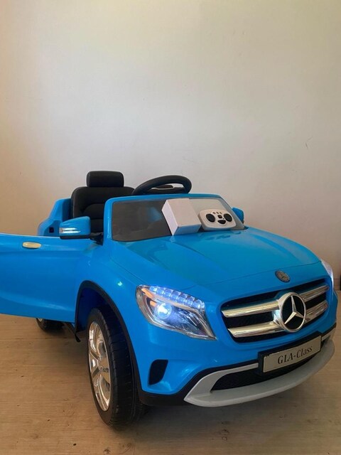 Mercedes GLA Class **LİSANSLI Akülü Araba
