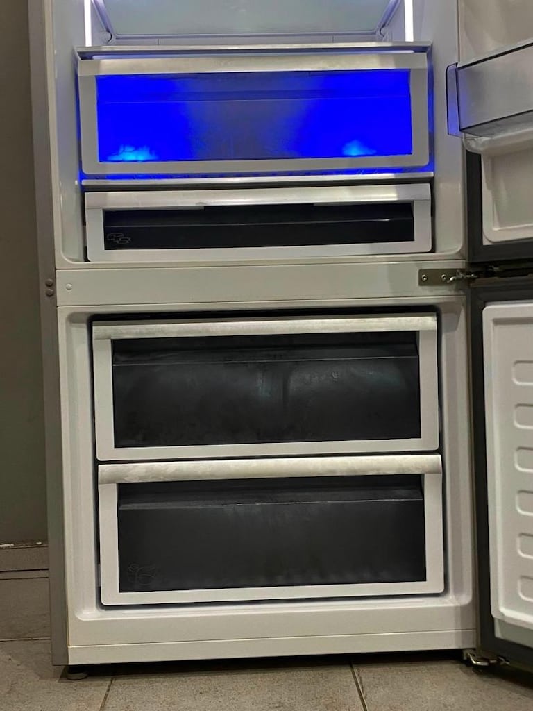 ARÇELİK İNOX NOFOSRT BUZDOLABI ALTTAN BUZLUKLU 580 LİTRE 75 CM ENLİ - 4