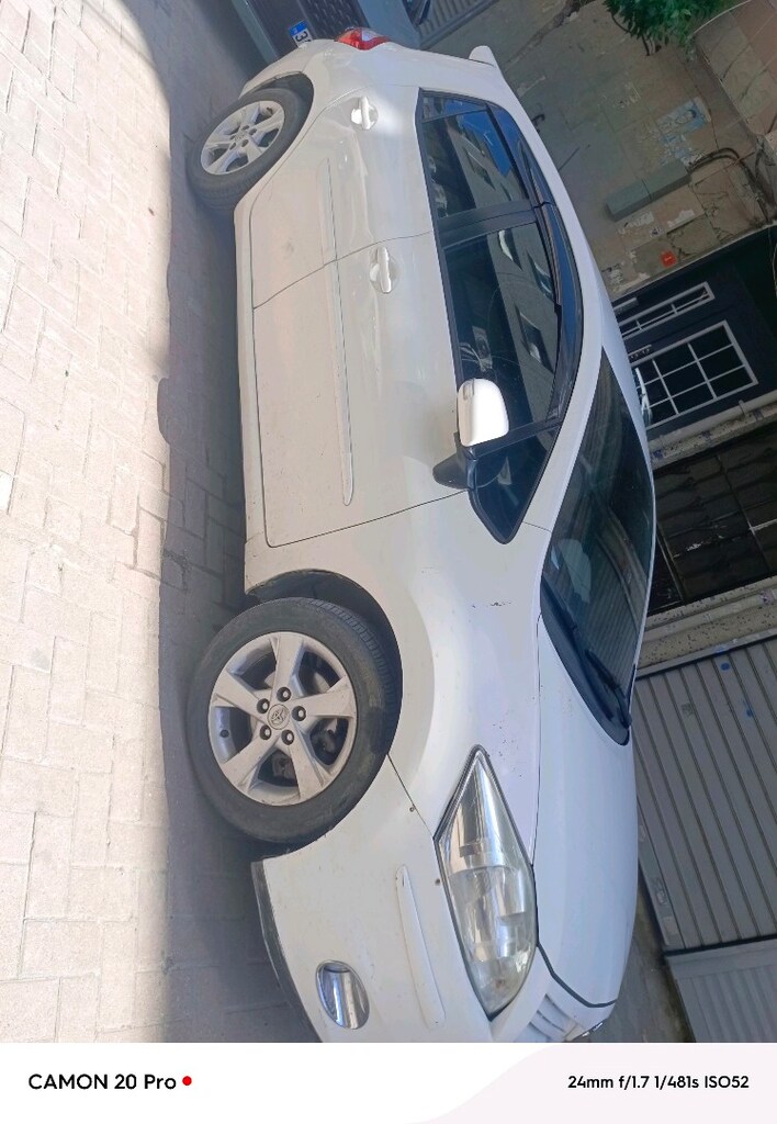 Toyota auris - 6