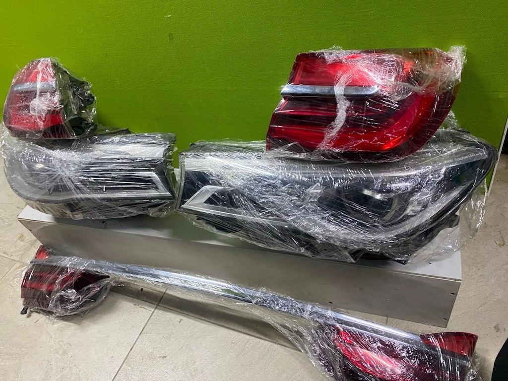 BMW730i g12 ön sag sol farlar arka stop ve arka krom çıta ORJİNALDİR - 3