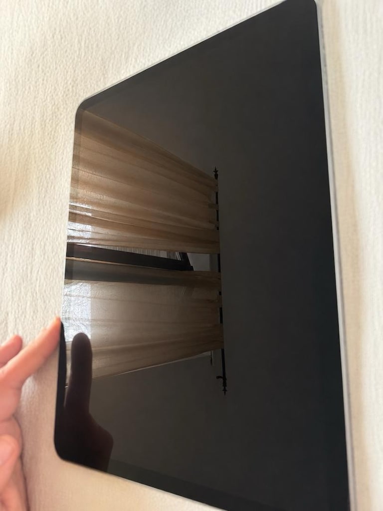 iPad Pro 11” 4. Nesil (M2) – 256 GB Wi-Fi + Apple Pencil (2. Nesil) - 3