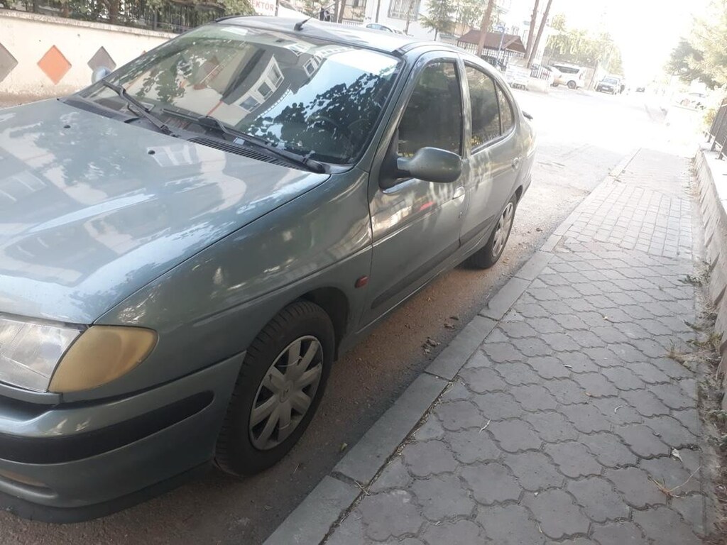 Satılık Megane 1 2.0 rxt 1999 model - 5