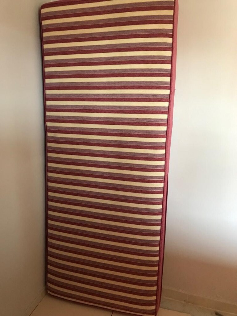 Yatak 90x190 yer Ürkmez - 2