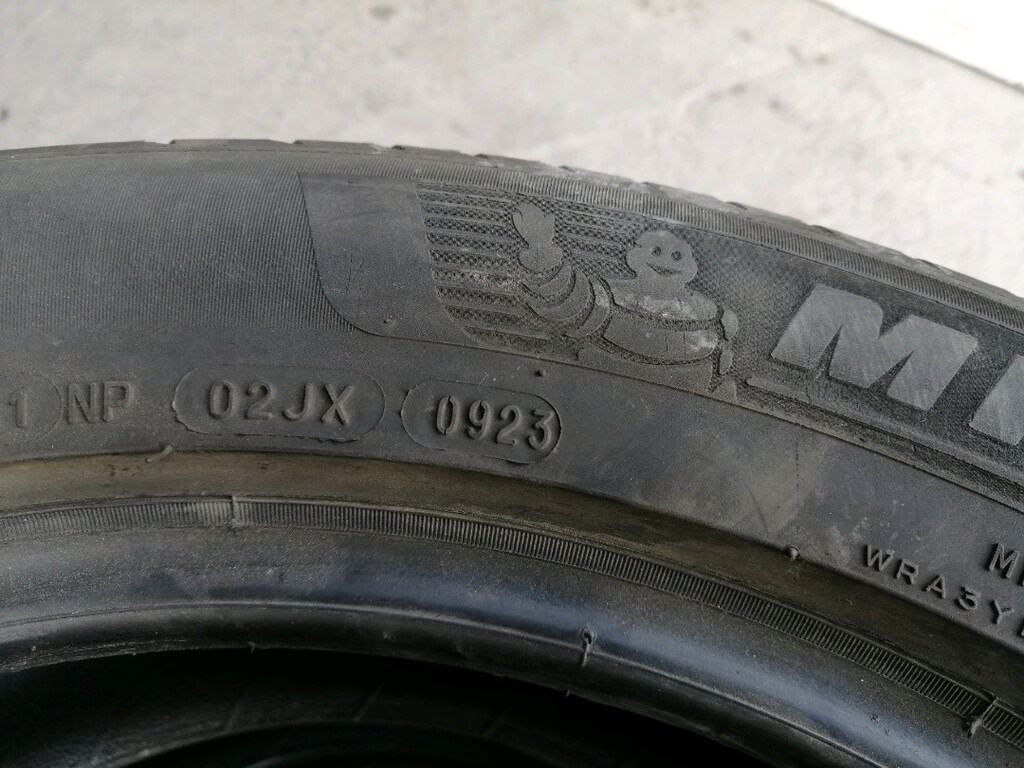 235 50 18 Michelin yazlik 4 adet - 3