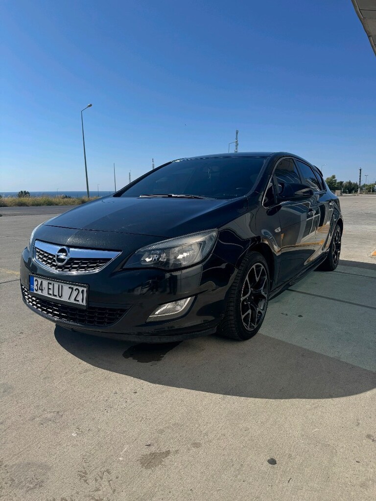 Opel Astra J 1.3 CDTI - 2