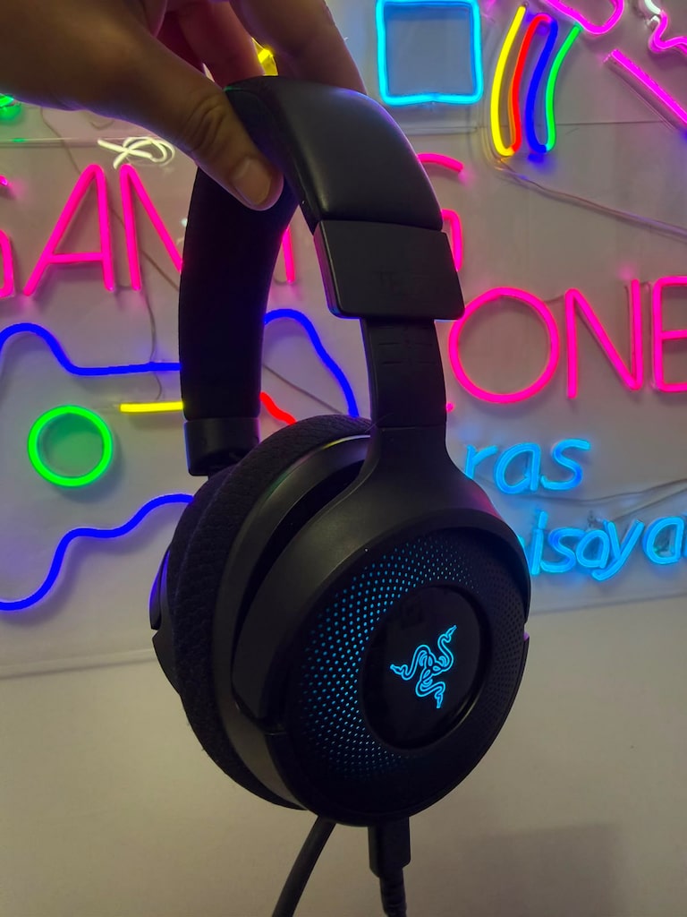 Razer Kraken V4 Kablosuz Gaming Kulaklık - 3