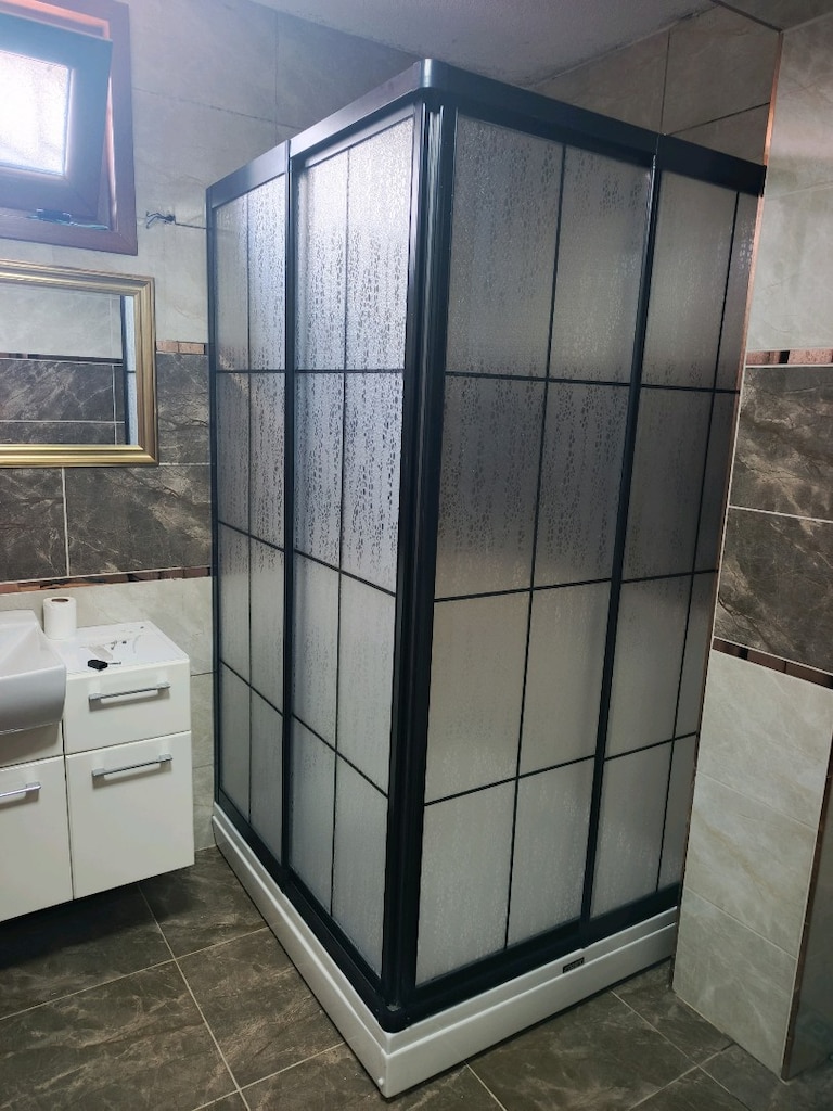 DUŞAKABİNDE FIRSAT - 2