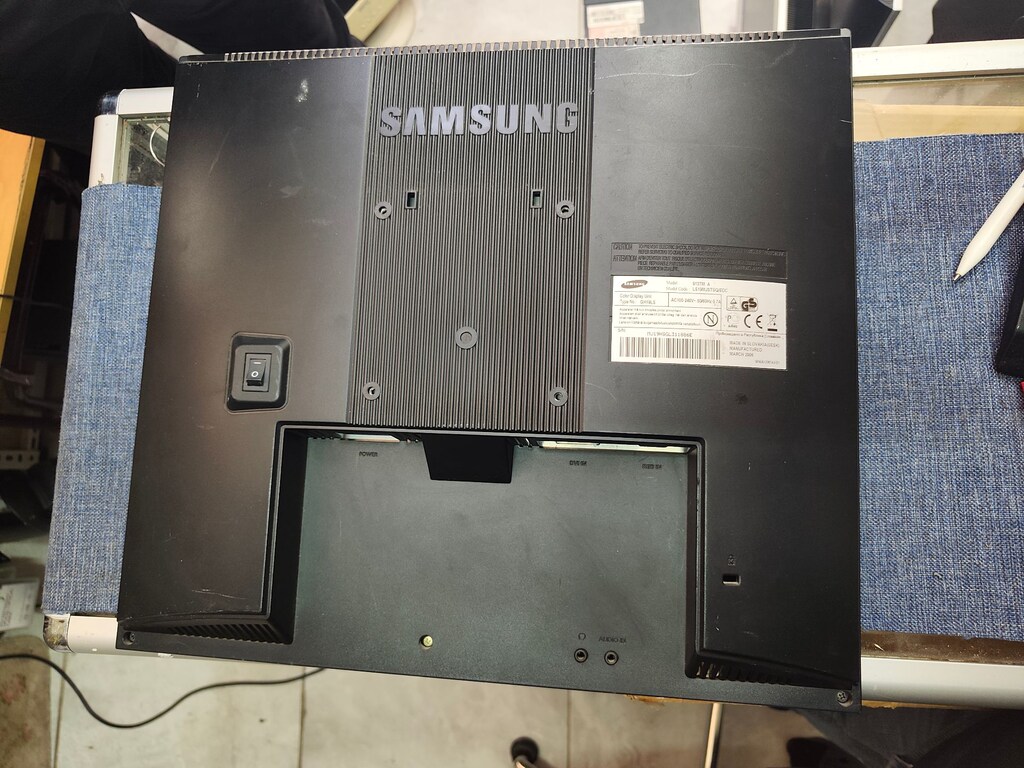 SAMSUNG 913TM 19*0 AYAKSIZ EKRAN - 3