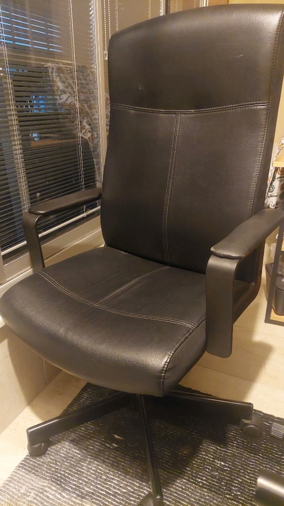 ikea millberget sandalye