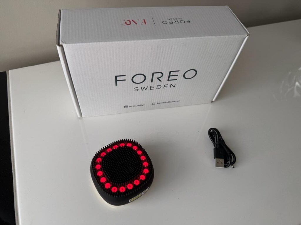 Foreo FAQ 302 Laser Saç Masaj Cihazı - 2