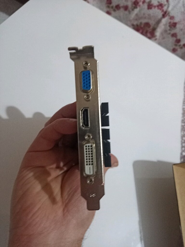 GT 710 2 gb 64 bit ddr3 - 4