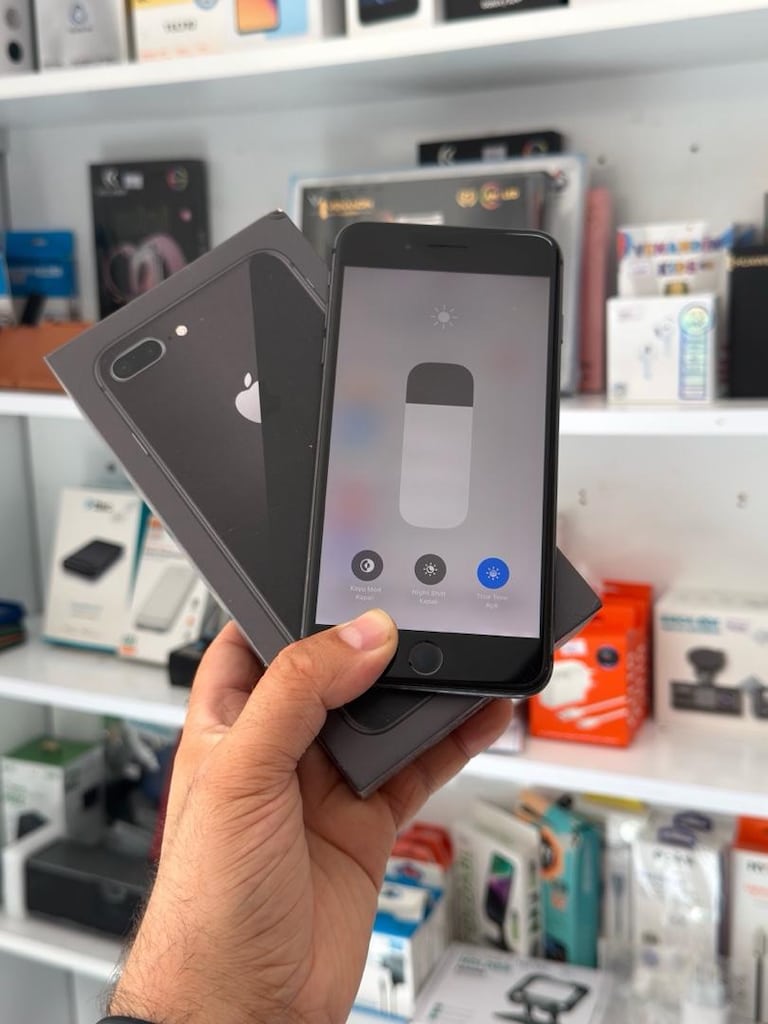 IPHONE 8 PLUS 64 GB PİL 100 HATASIZ - 2