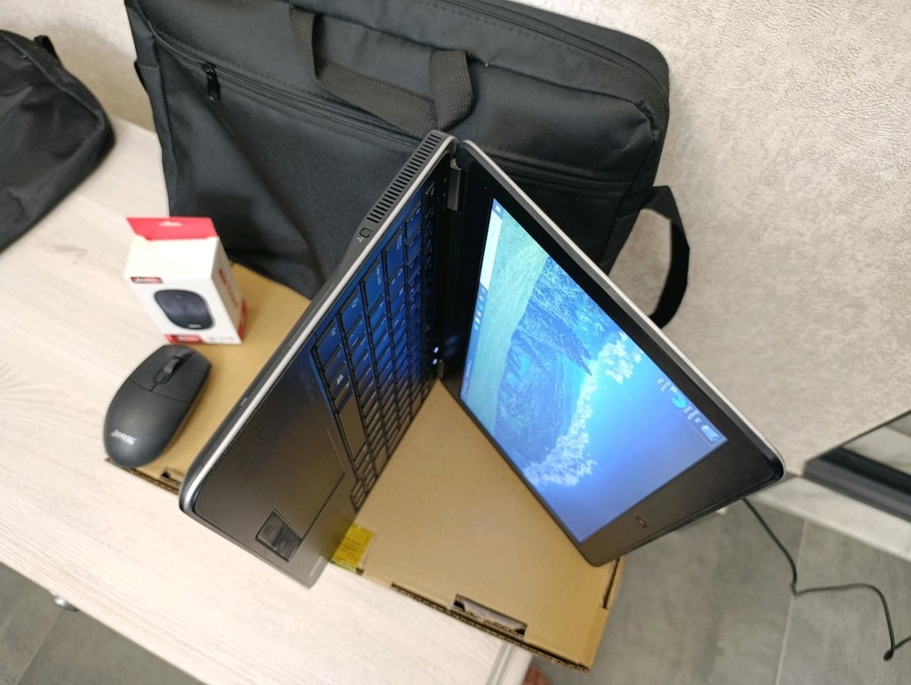 Temiz Dell Latitude E7240 Laptop – i5 / 8 GB RAM / 128 GB SSD - 2