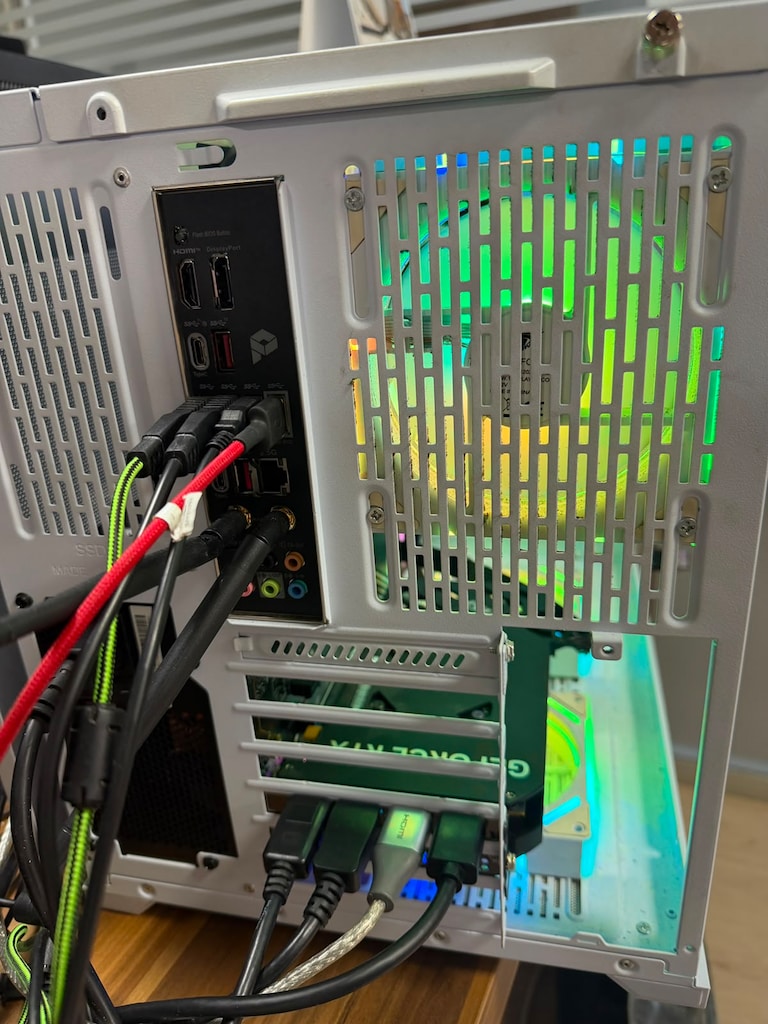 AMD Ryzen 9 7950x - 64GB RAM - 2TB 990 PRO - 4060 - SIVI SOĞUTMA - 4