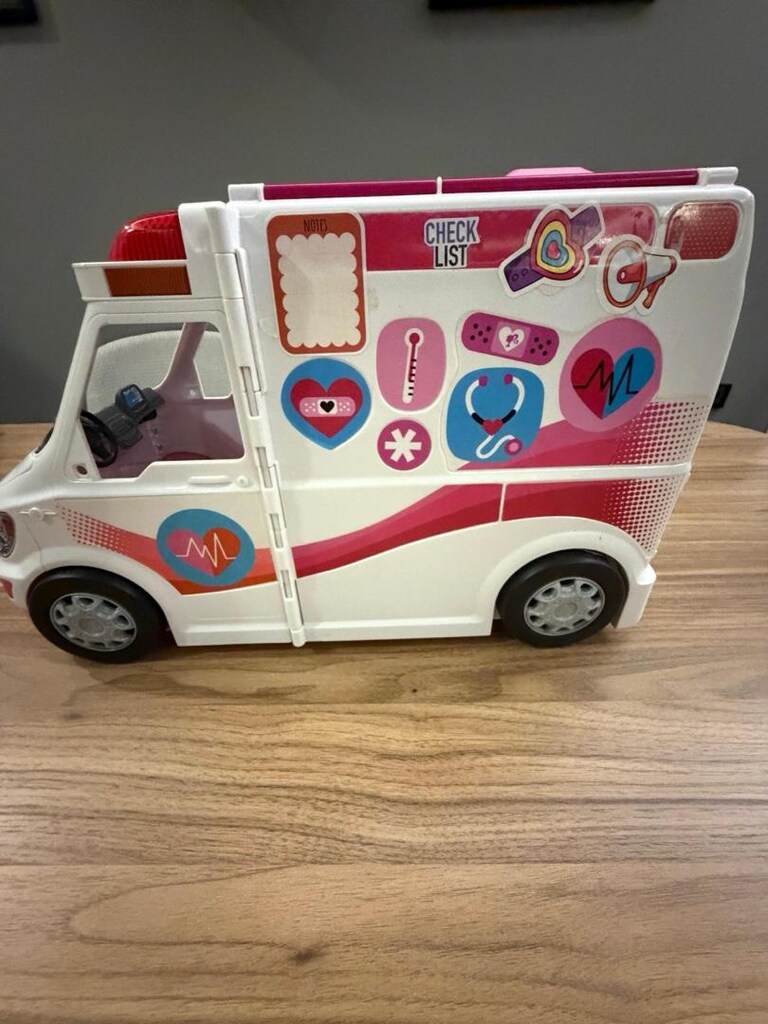 Barbie toplu oyuncaklar (ambulans, helikopter, tekne,at, fil ve bebekl - 2