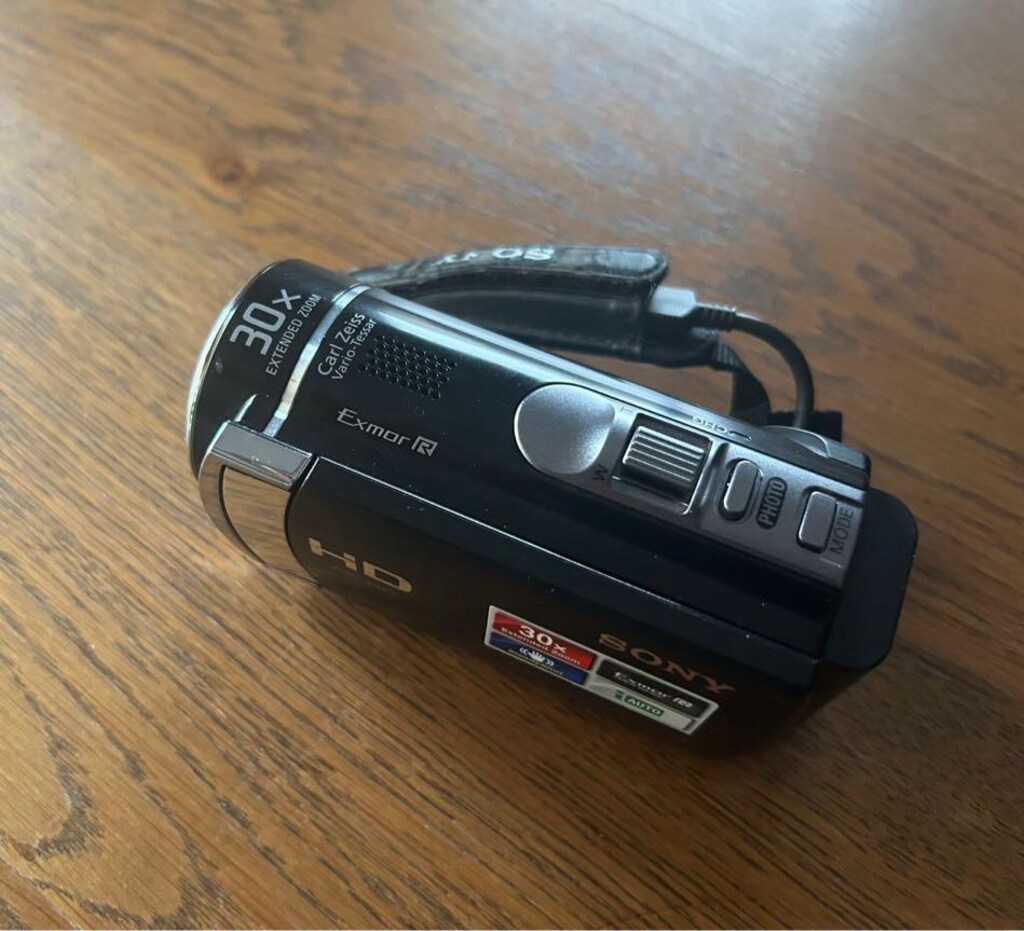 Sony HDR-CX190E Full HD Video Kamera - 3
