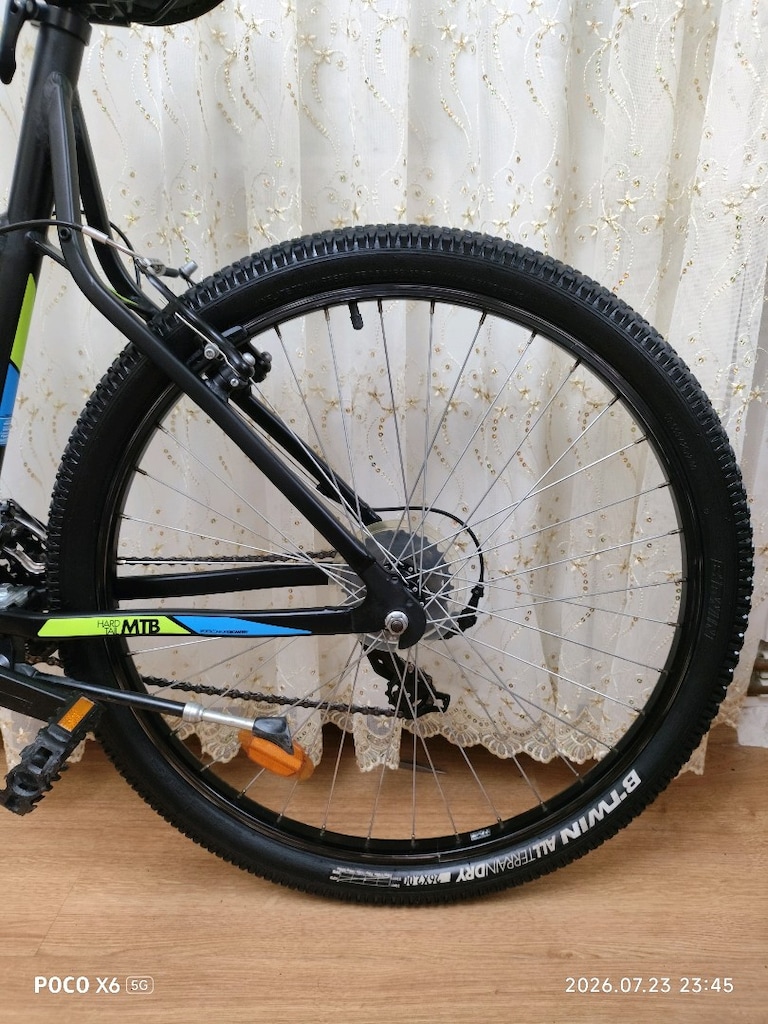 Sıfır gibi hatasız 26 jant BTWIN Rockrider 340 L kadro dağ bisikleti - 15