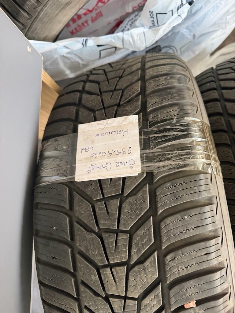 235 50 20 hankok kış lastik ( bir sezon kullanıldı ) - 3