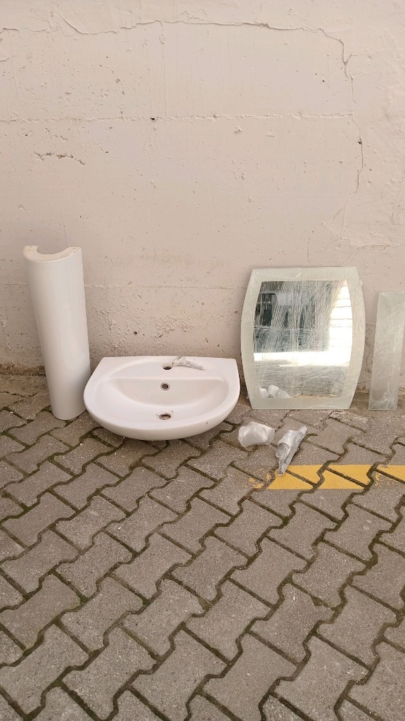 KAYDIR! EV EŞYALARI. PROFİLO FIRIN, AYNA, YATAK ÖRTÜSÜ, SALON TAKIMI