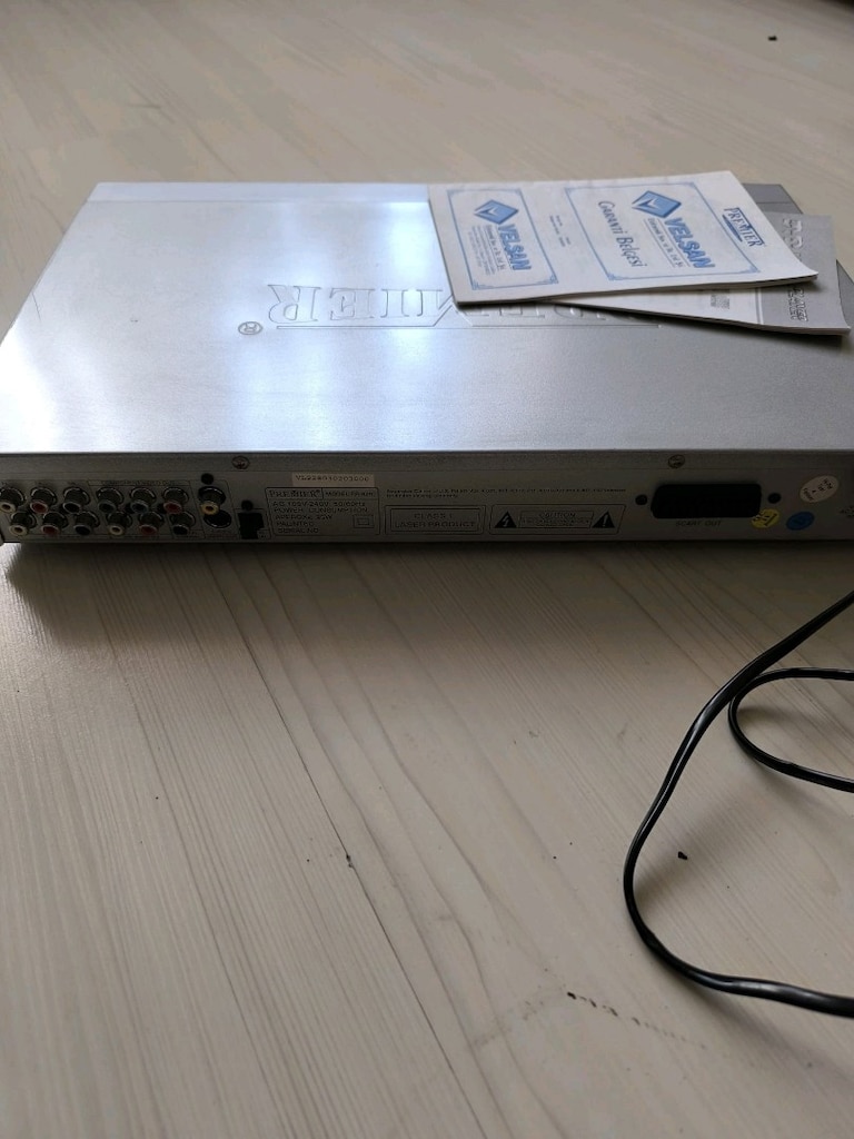 DVD player - 4
