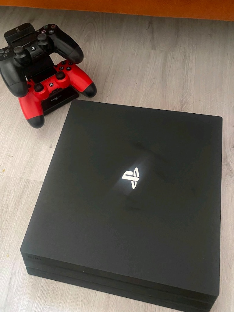ps 4 pro 1 tb - 2