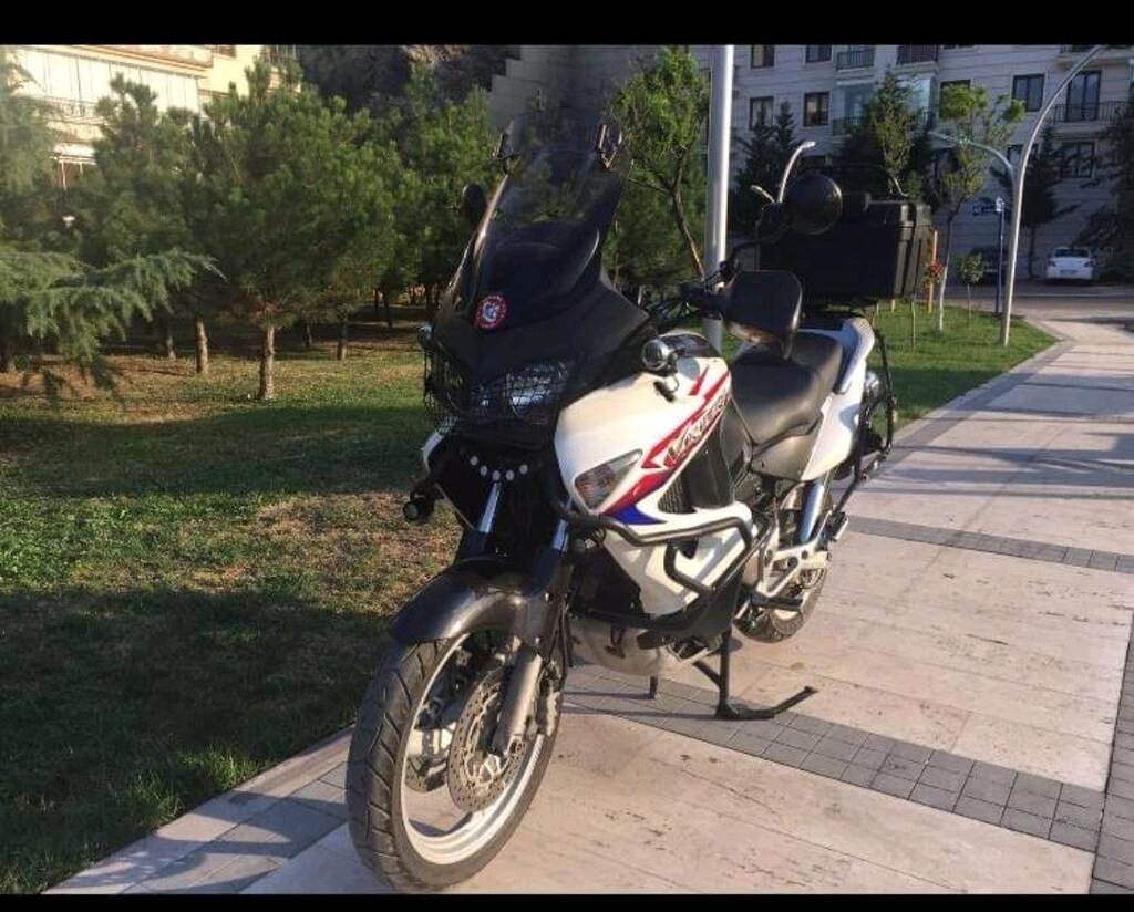 yakışıklı dev Honda 2011 - 9