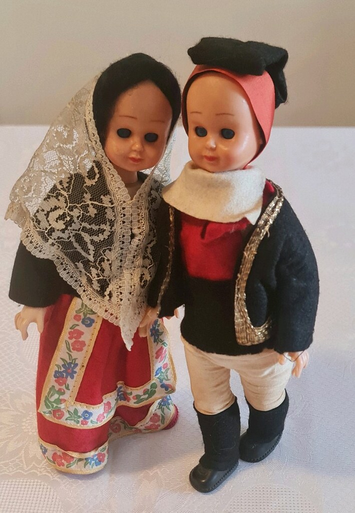 Vintage Folklorik Yöresel Kıyafetli Bebek Çifti