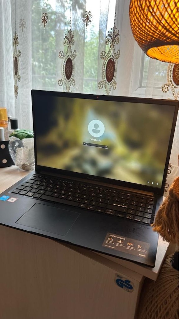 ASUS VİVOBOOK