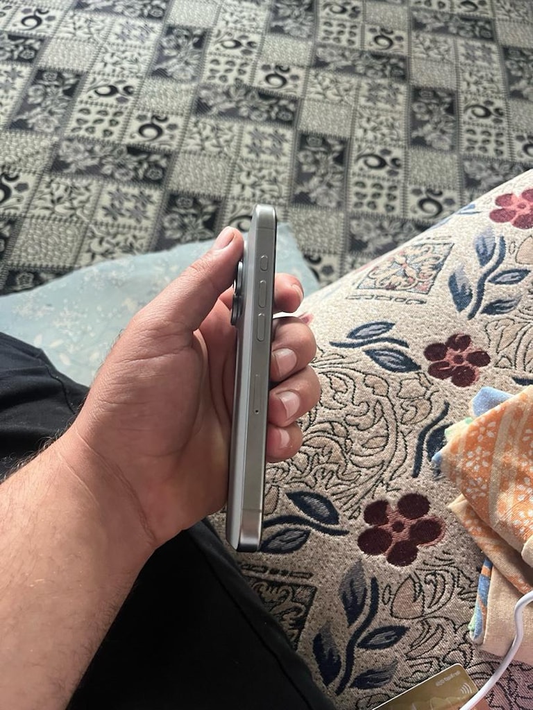 iPhone 15 pro gb - 7