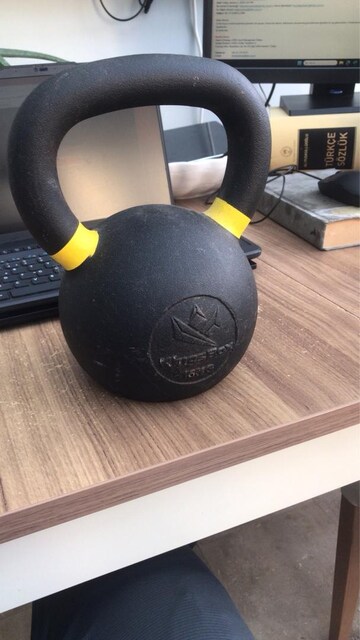 kingsbox marka 16 ve 10 kg kettlebell, kingsbox 9 kg wall ball,