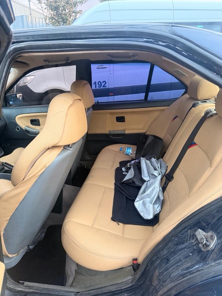 BMW 318 is 1994 model - 2