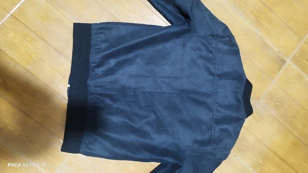 #Jack&Jones süet mont..Koyu antrasit ya da koyu lacivert rengi. - 2