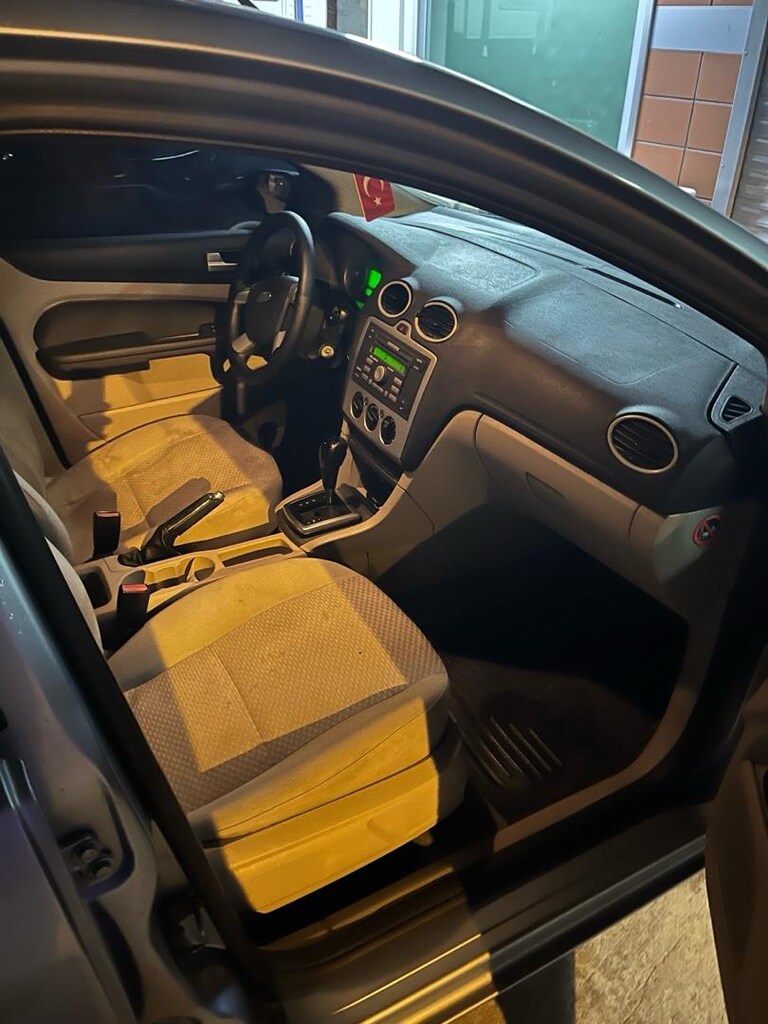 2007 ford focus - 3