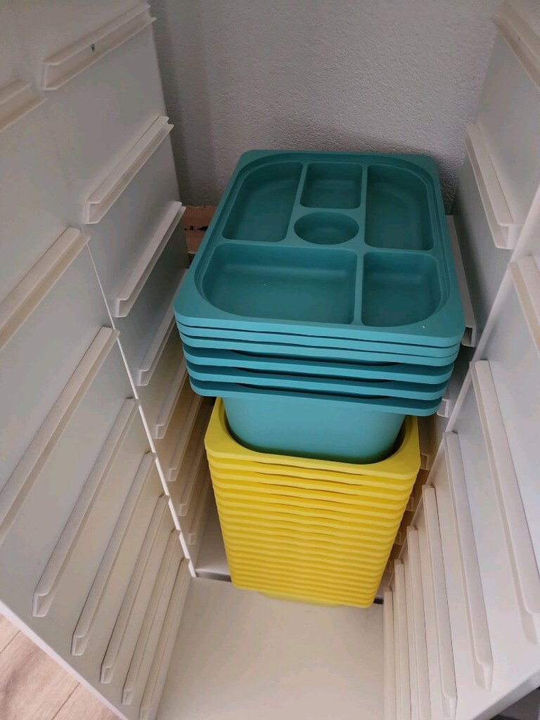 ikea trofest oyuncak rafları 3 adet - 2