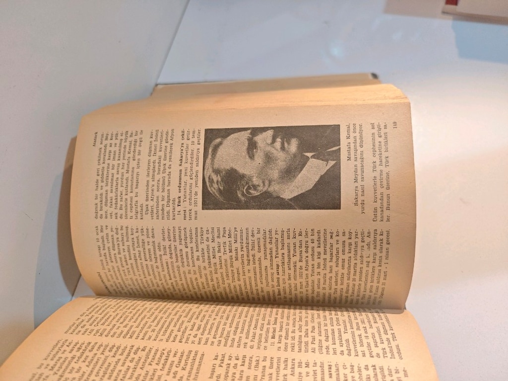 meraklısına... gençler için genel bilgi ansiklopedisi. 1981 basım. - 8