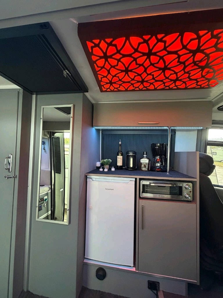 KARAVAN 2009 model BMC Levent xlarge - 9