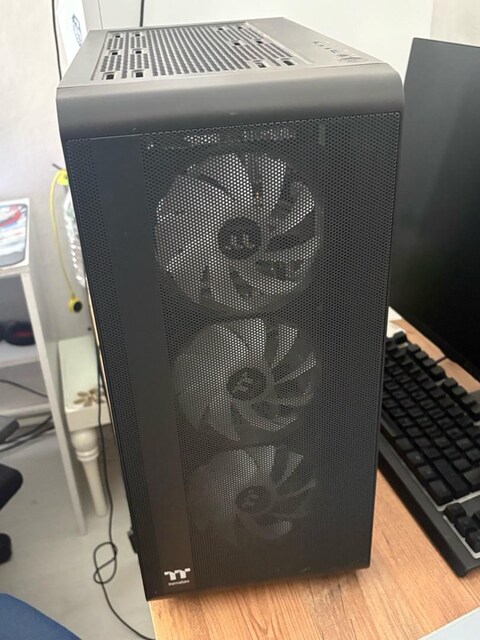 Thermaltake S200 TG Kasa + ASUS Prime B650M-R Anakart Temiz, Sorunsuz