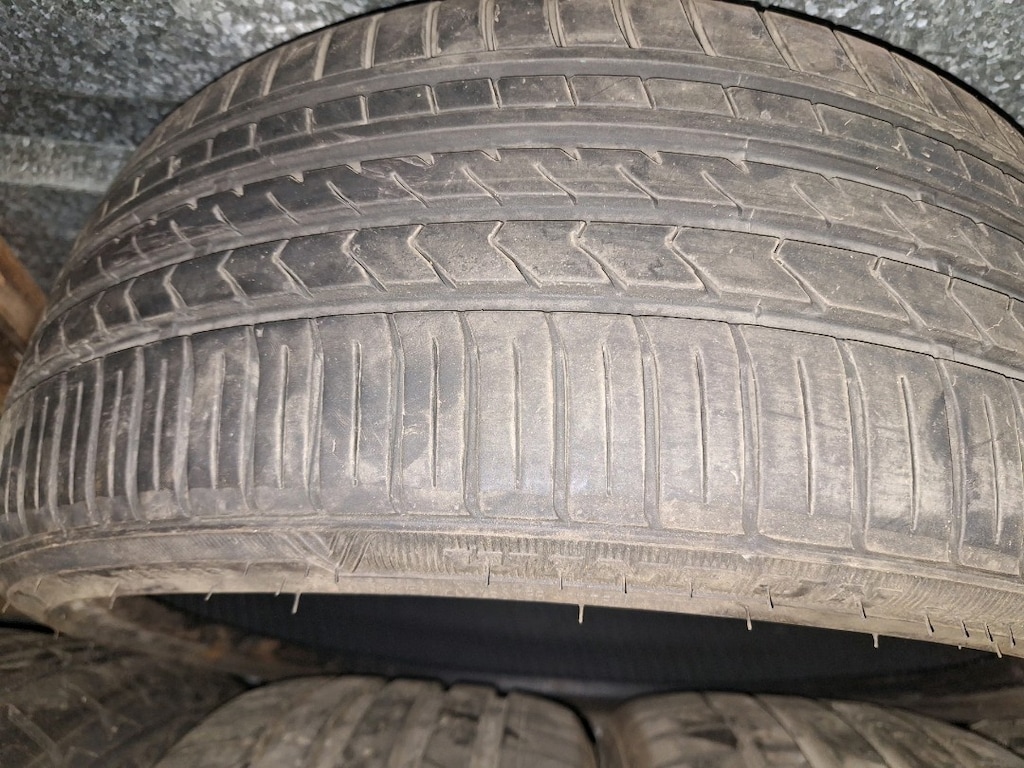 215 35 19 1 adet tirangel marka yazlık sifir ayarinda - 2